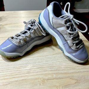 Jordan 11 retro low shoes